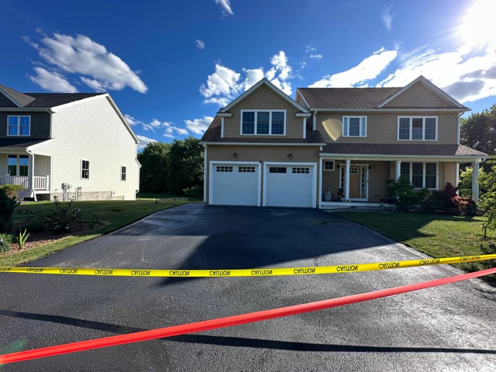 Driveway Sealcoating in Littleton, MA